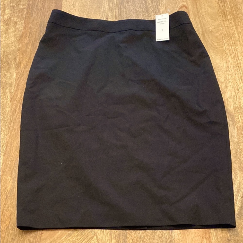 Banana Republic wool black pencil skirt, size 6, NWT
